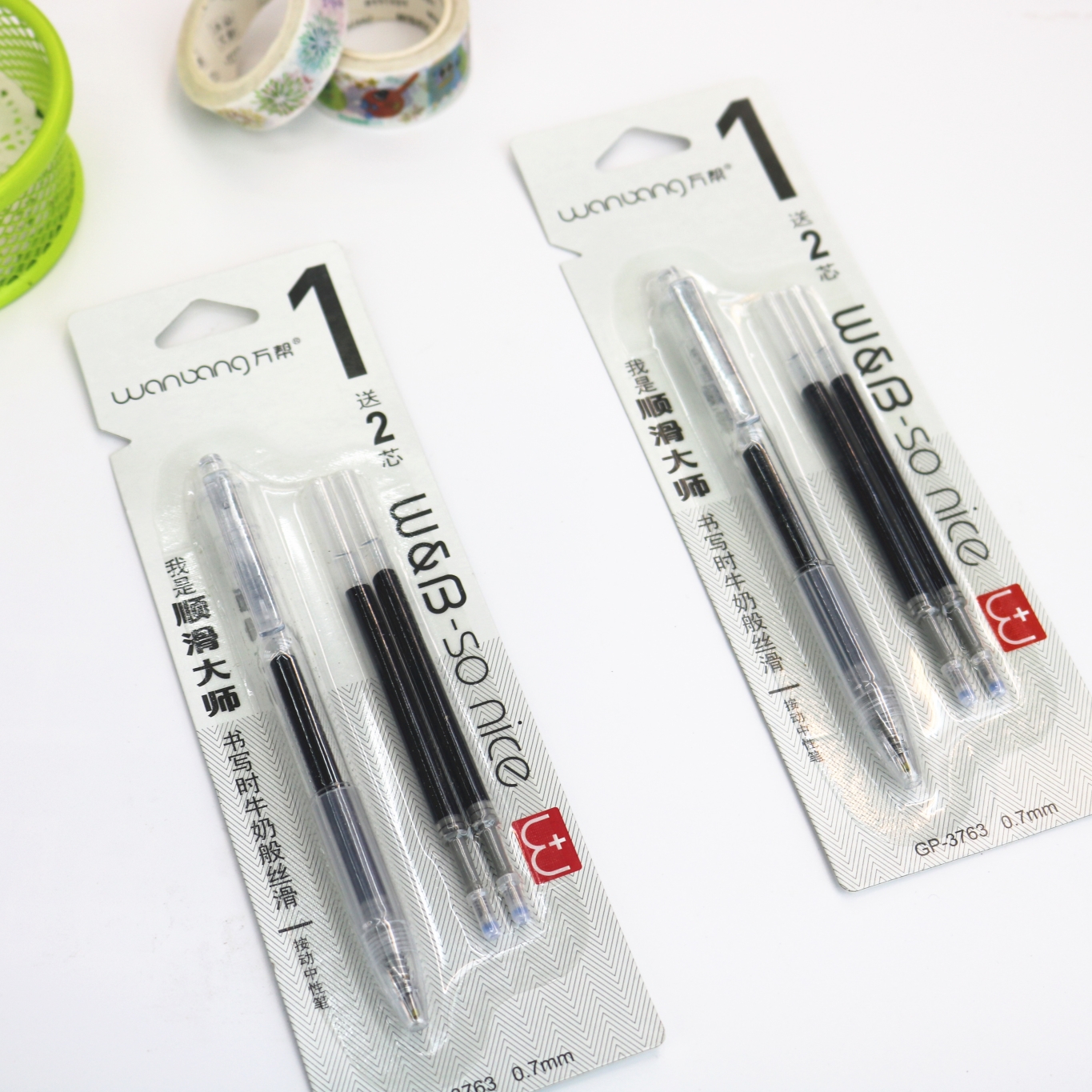 The new 3763 gel pen features a large-capacity double-tipped pen with no ink leakage and smooth writing. It has a 0.7mm diameter. Buy one get two free details Picture