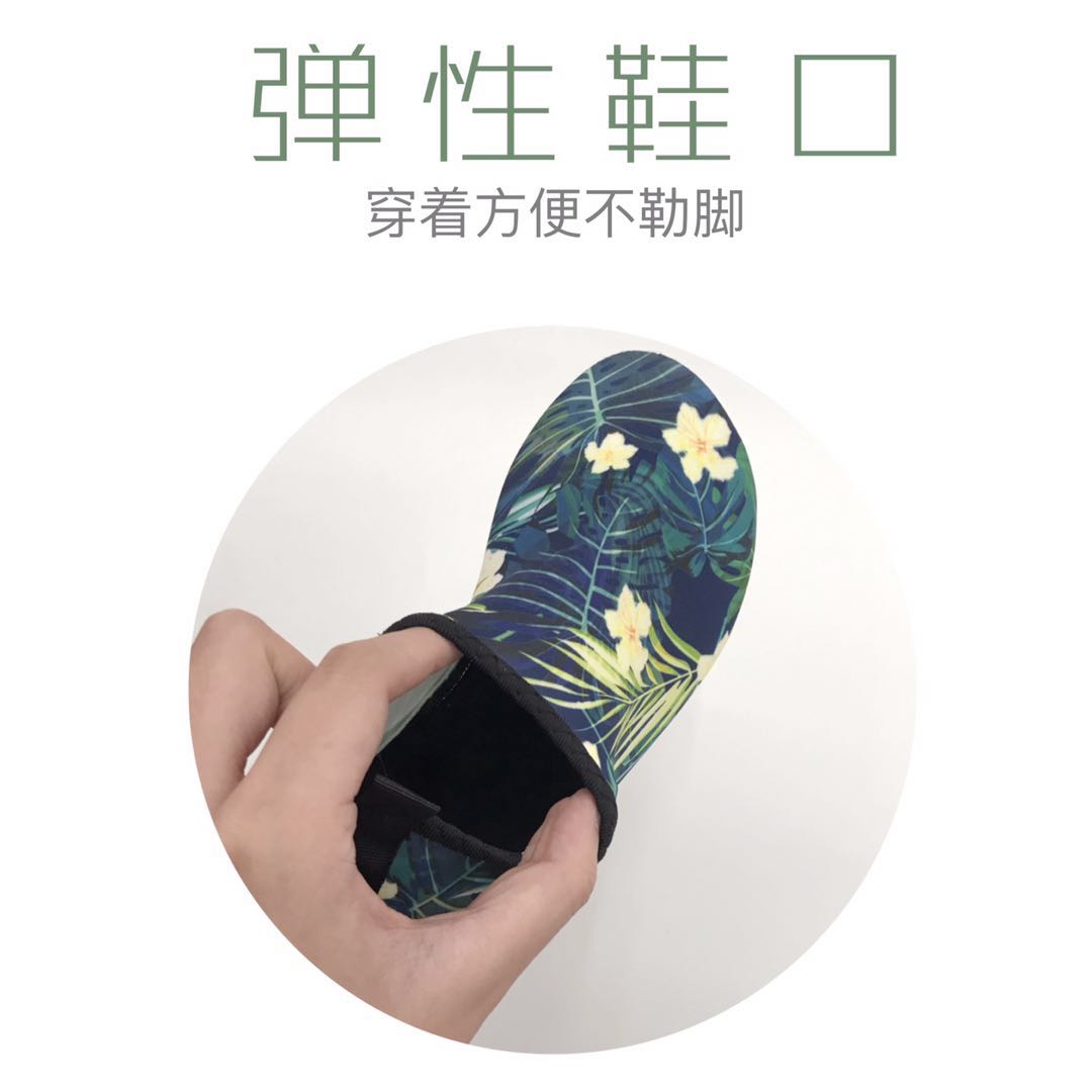 溯溪鞋实物图