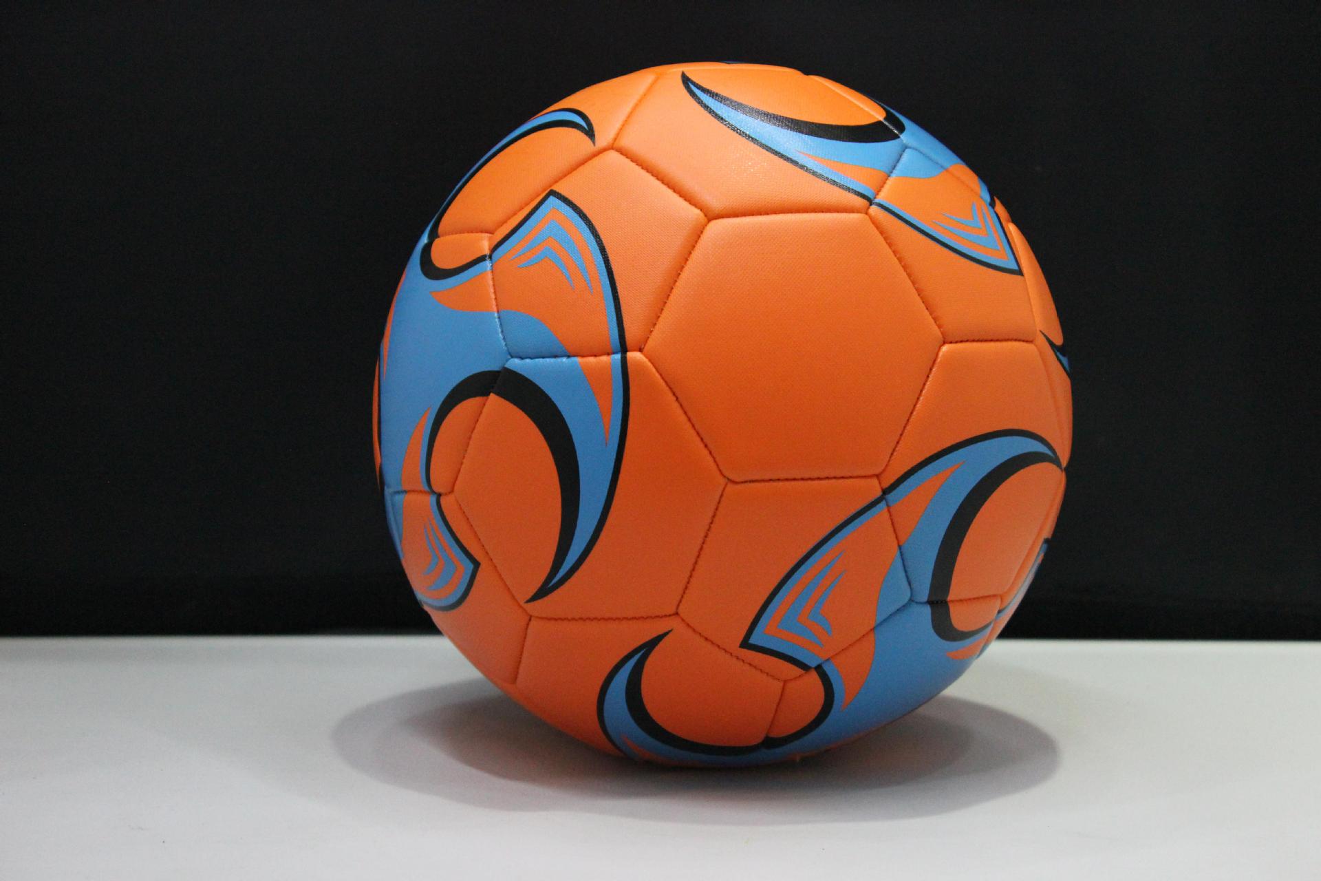 厂家生产高档TPU PU 贴皮足球礼品促销5机缝足球世界杯比赛足球产品图