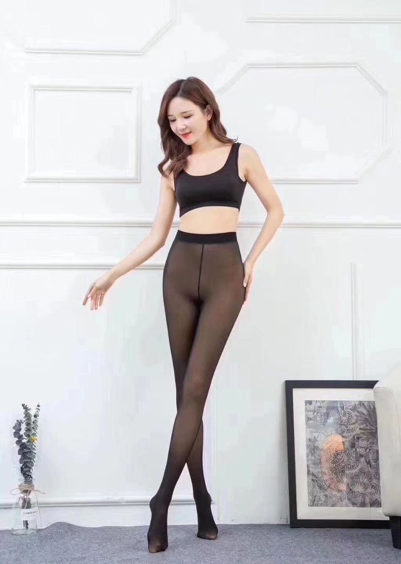 Bare legs really penetrate the skin in one layer thumbnail