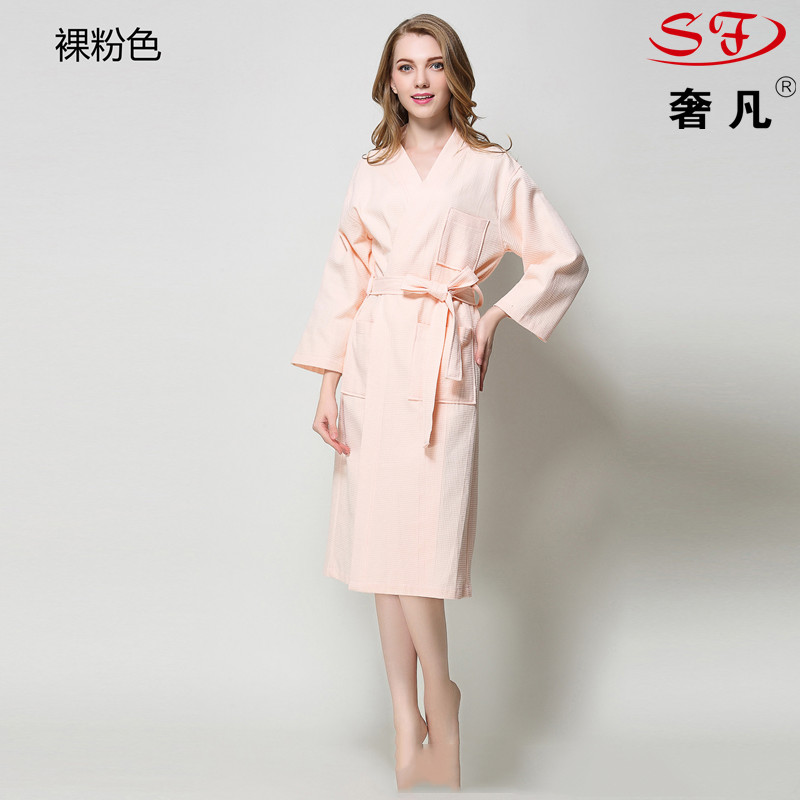 The hotel exclusively offers men and women spring and summer all-cotton Waffle couple bathrobes, bathrobes, pure cotton pajamas and beauty salon bathrobes Application Scenario