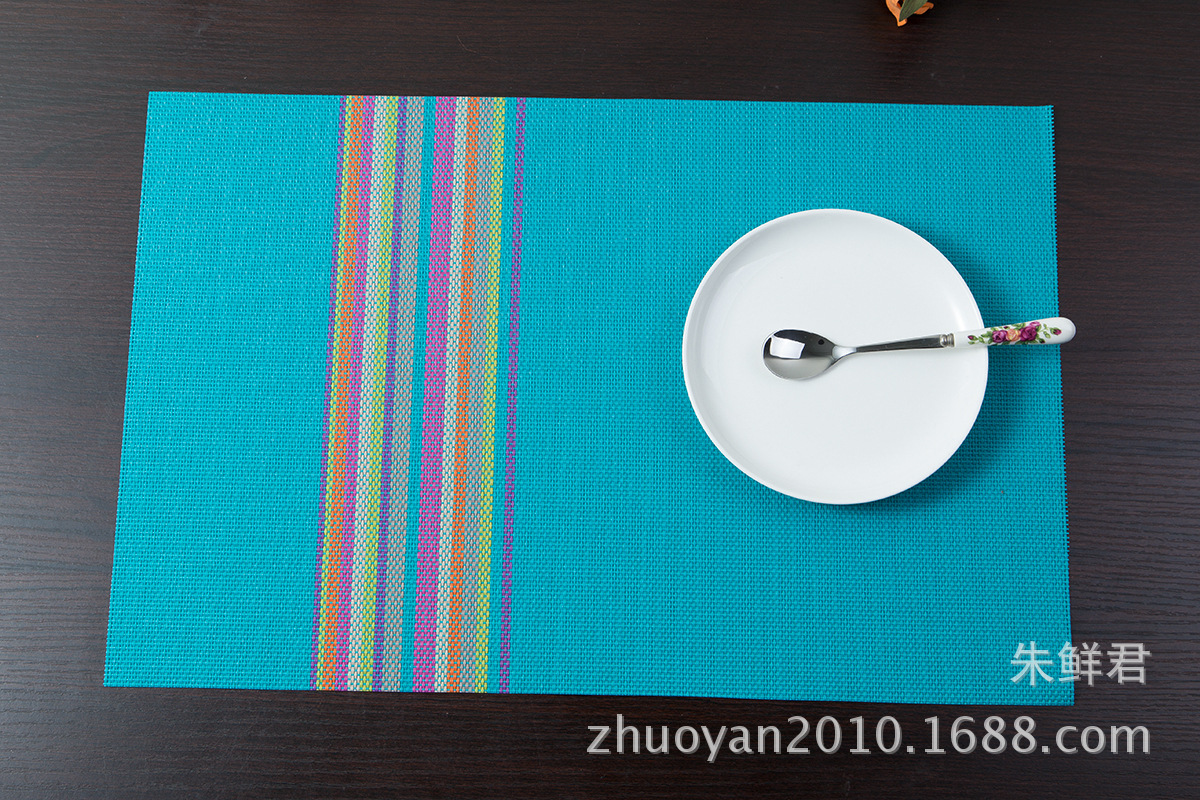 Manufacturers Direct Rainbow Bar Placemat Gray Insulated Placemat Application Scenario
