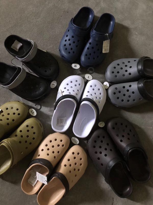 Miscellaneous men's and women's single-layer garden shoes details Picture