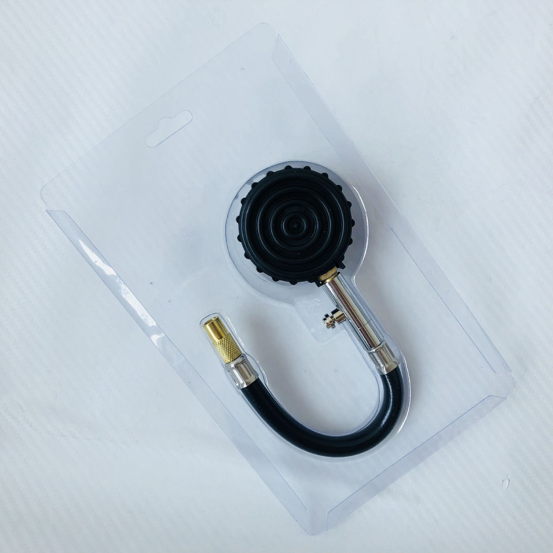 Automotive hose tire pressure gauge, automotive tire pressure gauge, high-precision measurement tool for tire pressure, automotive tire pressure gauge with deflation Application Scenario