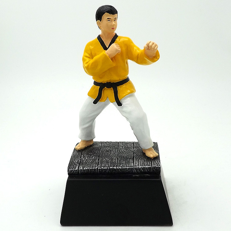 New resin craft gifts, sports award prizes, Taekwondo trophies, commemorative decorative items full figure