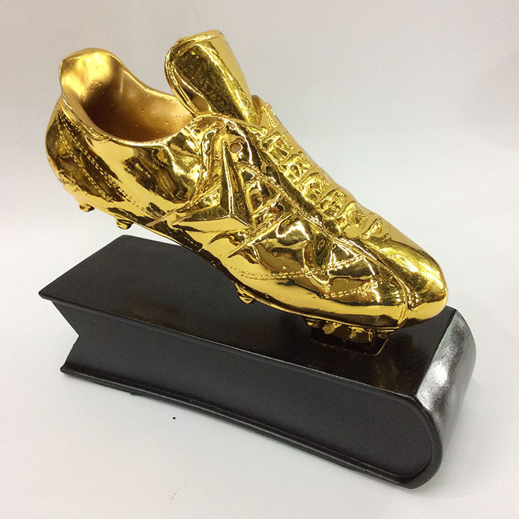 Wholesale of resin handicrafts for the European Football Golden Shoe Award and the European League football top scorer trophy Specification drawing