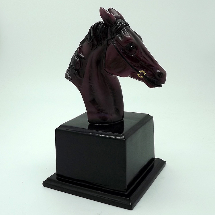 Sports trophies, prizes, horse racing commemorative trophies, resin craft commemorative gifts, decorative ornaments full figure