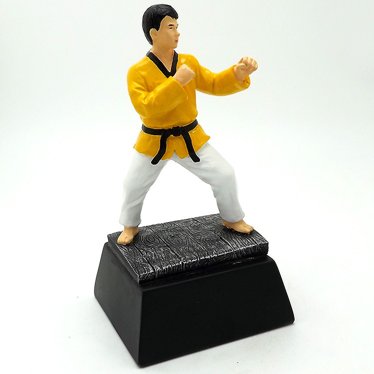New resin craft gifts, sports award prizes, Taekwondo trophies, commemorative decorative items Specification drawing