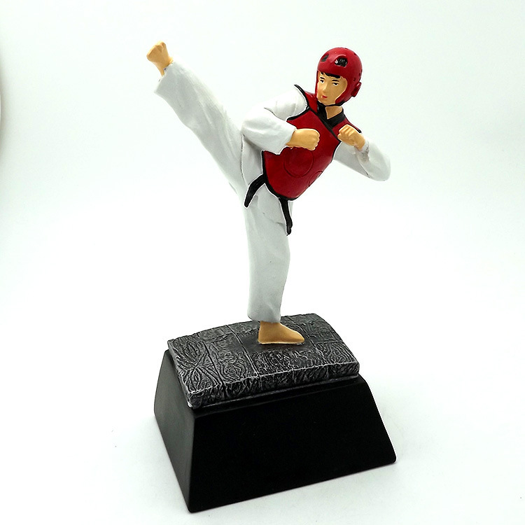 Resin handicraft ornaments, Taekwondo award trophies, horizontal inscription kicking kicking shaped souvenir trophies, customized details Picture