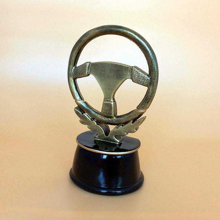 Customized factory direct sales of resin sports award trophies, MEDALS, racing craft gifts, ornaments and commemorative trophies details Picture