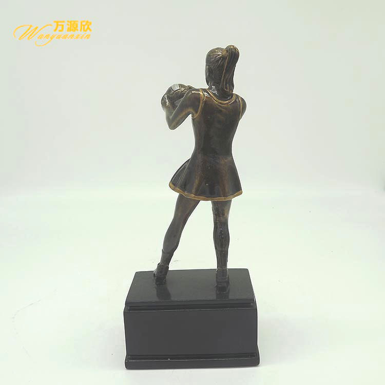 All kinds of resin trophies, sports award trophies, resin volleyball craft gifts, commemorative ornaments Application Scenario