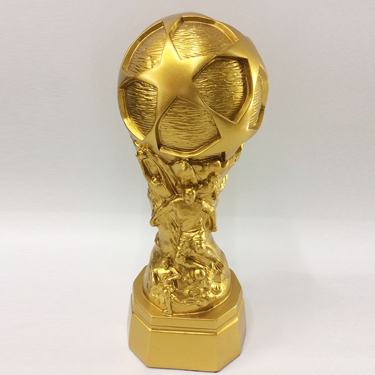 Factory direct sales of football trophies, souvenirs, resin handicrafts, sports award trophies and prizes full figure