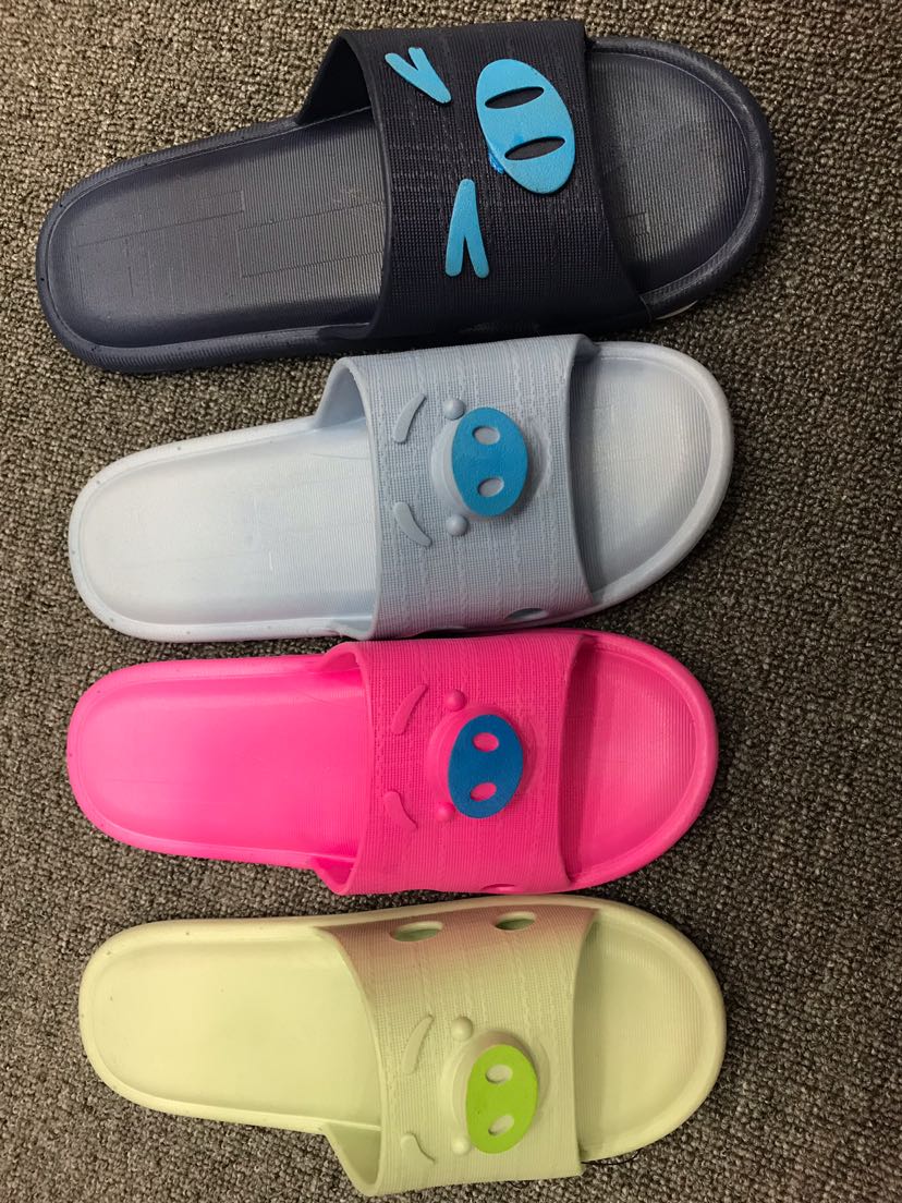 New product, air-blowing flip-flops for both men and women Application Scenario