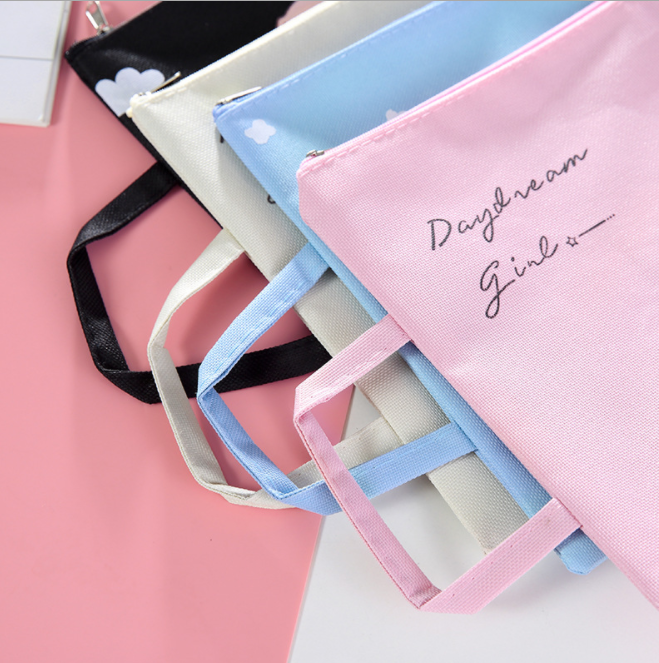 Cute little piggy A4 file bag, student handbag, girls' Oxford canvas information bag Specification image