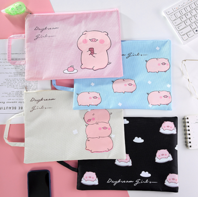 Cute little piggy A4 file bag, student handbag, girls' Oxford canvas information bag Application Scenario