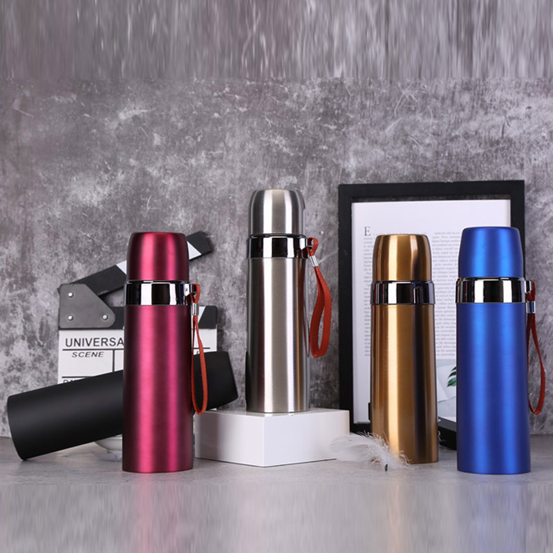 304 stainless steel bullet-shaped insulated cup, outdoor portable 500ML pendant water cup, custom car cup details Picture