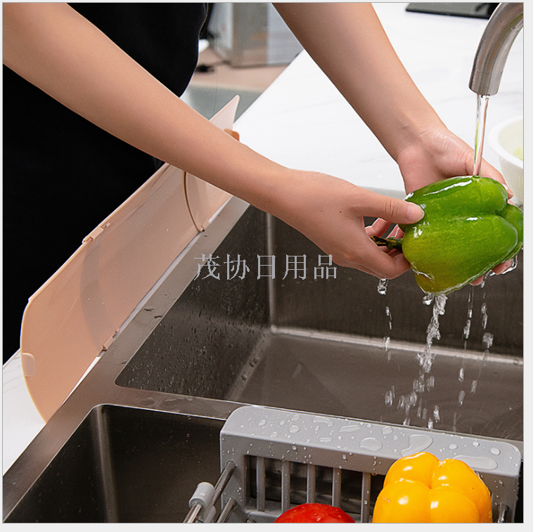 Retractable sink baffle creative kitchen sink splash proof baffle
