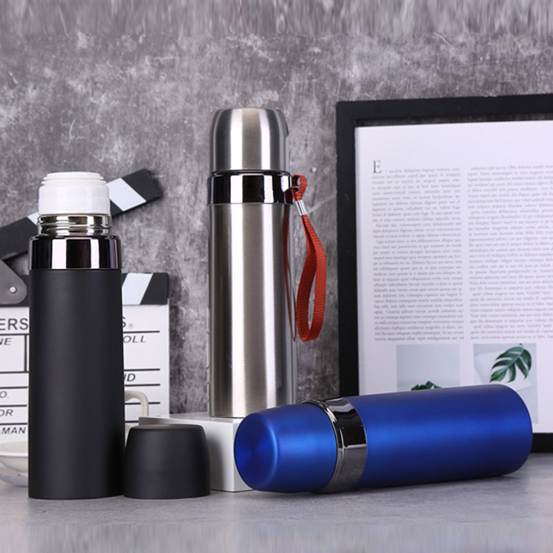 304 stainless steel bullet-shaped insulated cup, outdoor portable 500ML pendant water cup, custom car cup
