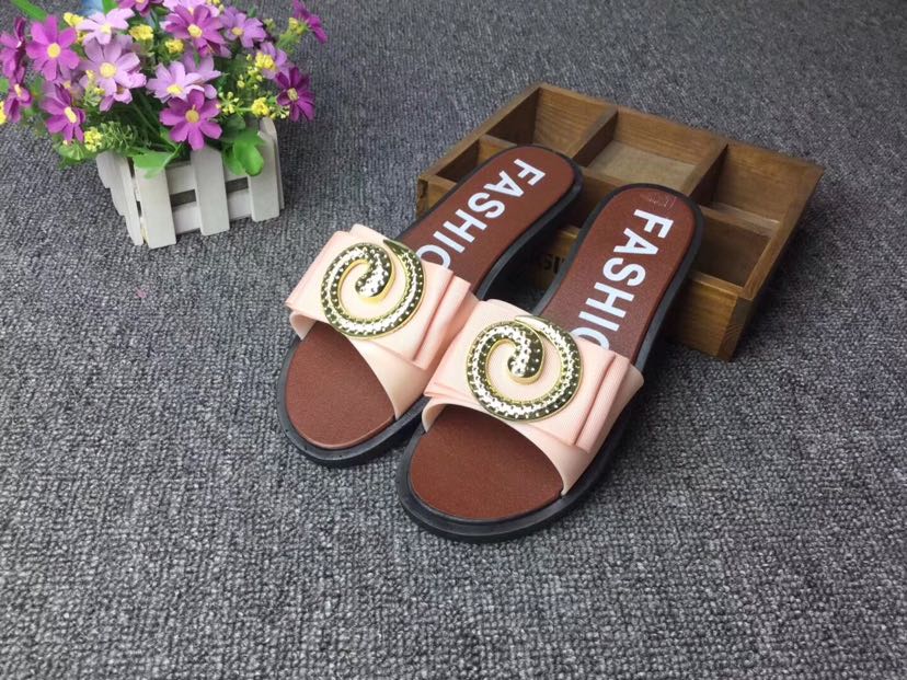 The snake-headed woman's drawstring and air-blowing one-line flip-flops details Picture