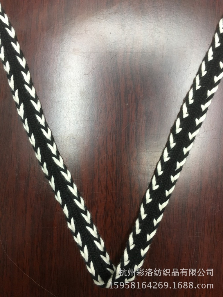 Factory Direct Stock Supply 2 Cm Double Side White V Knitted Lace White Edge Black Ground Centipede Braid Application Scenario