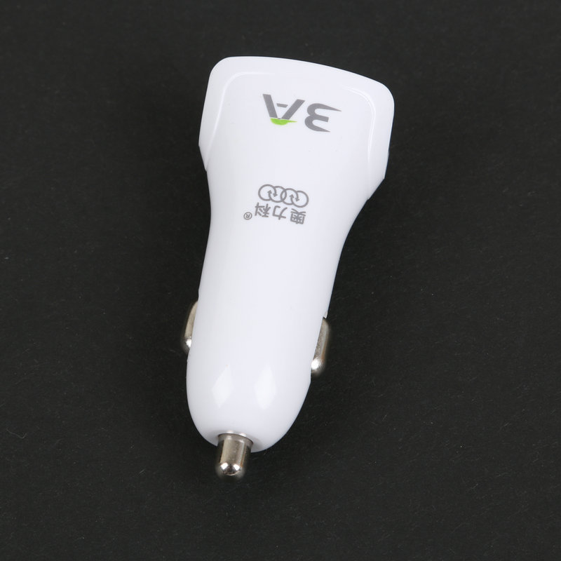 New dual usb smart car phone charger 3A high current fast charging car cigarette lighter car charger 12V24V Application Scenario