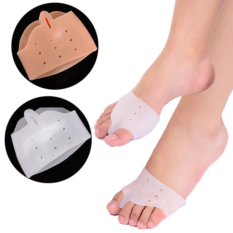 Silicone half-size forefoot pad for hallux valgus care toe divider, daily-use breathable sock type hallux valgus forefoot care pad