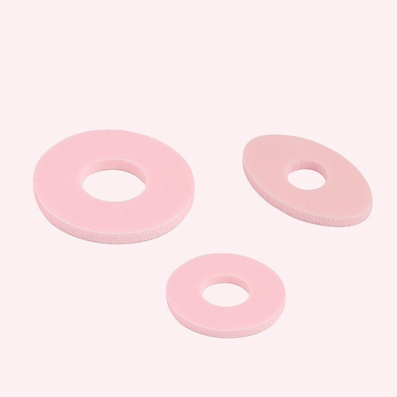 The manufacturer supplies latex anti-abrasion, pain-relieving foot patches, comfortable anti-calluses and corns patches, as well as high-heeled shoe patches Application Scenario