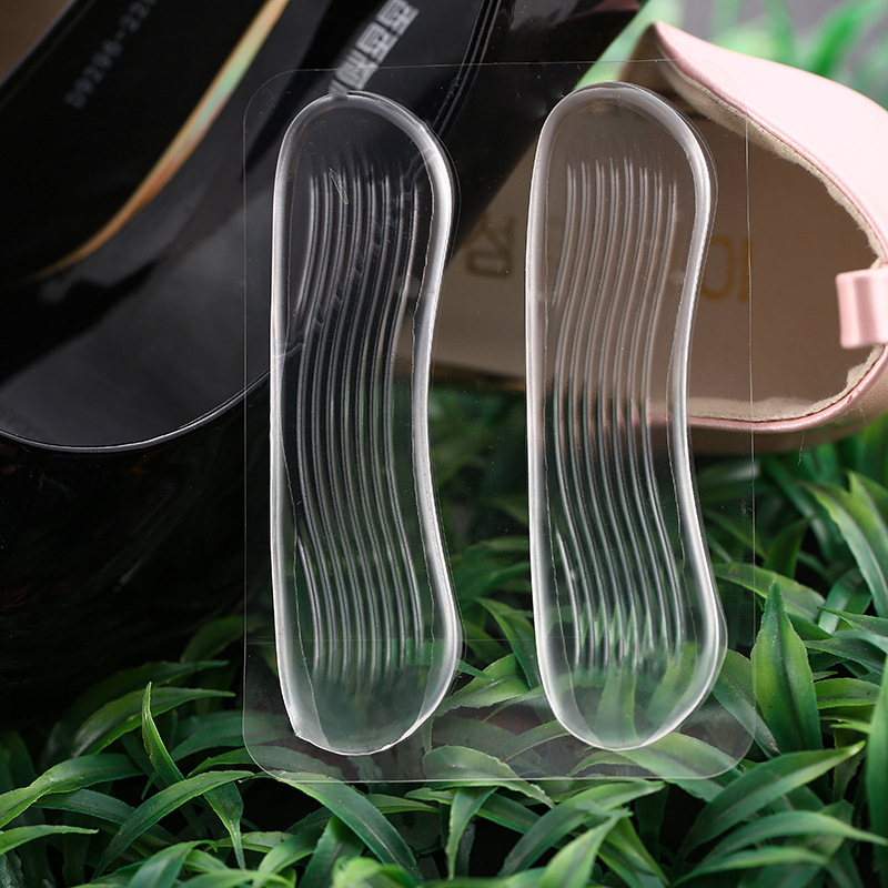 The transparent, invisible, thickened silicone wavy texture back fit shoes do not follow the feet, prevent chafing, and improve the size Application Scenario