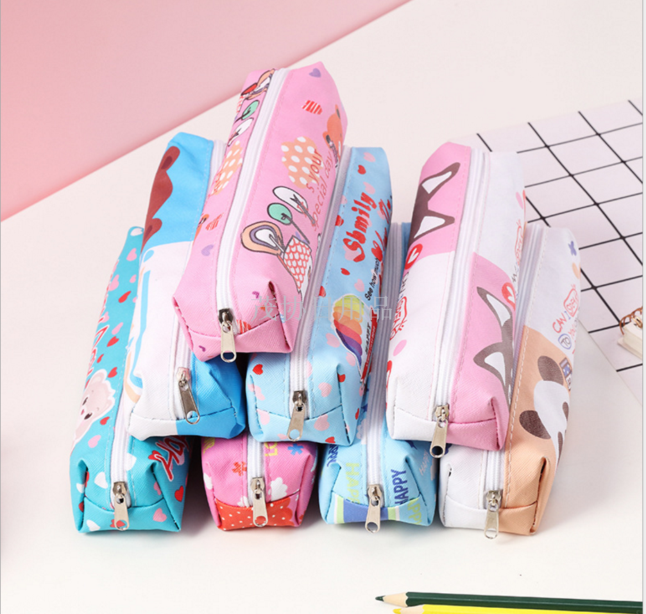 新款可爱小学生卡通小熊小笔袋细节图