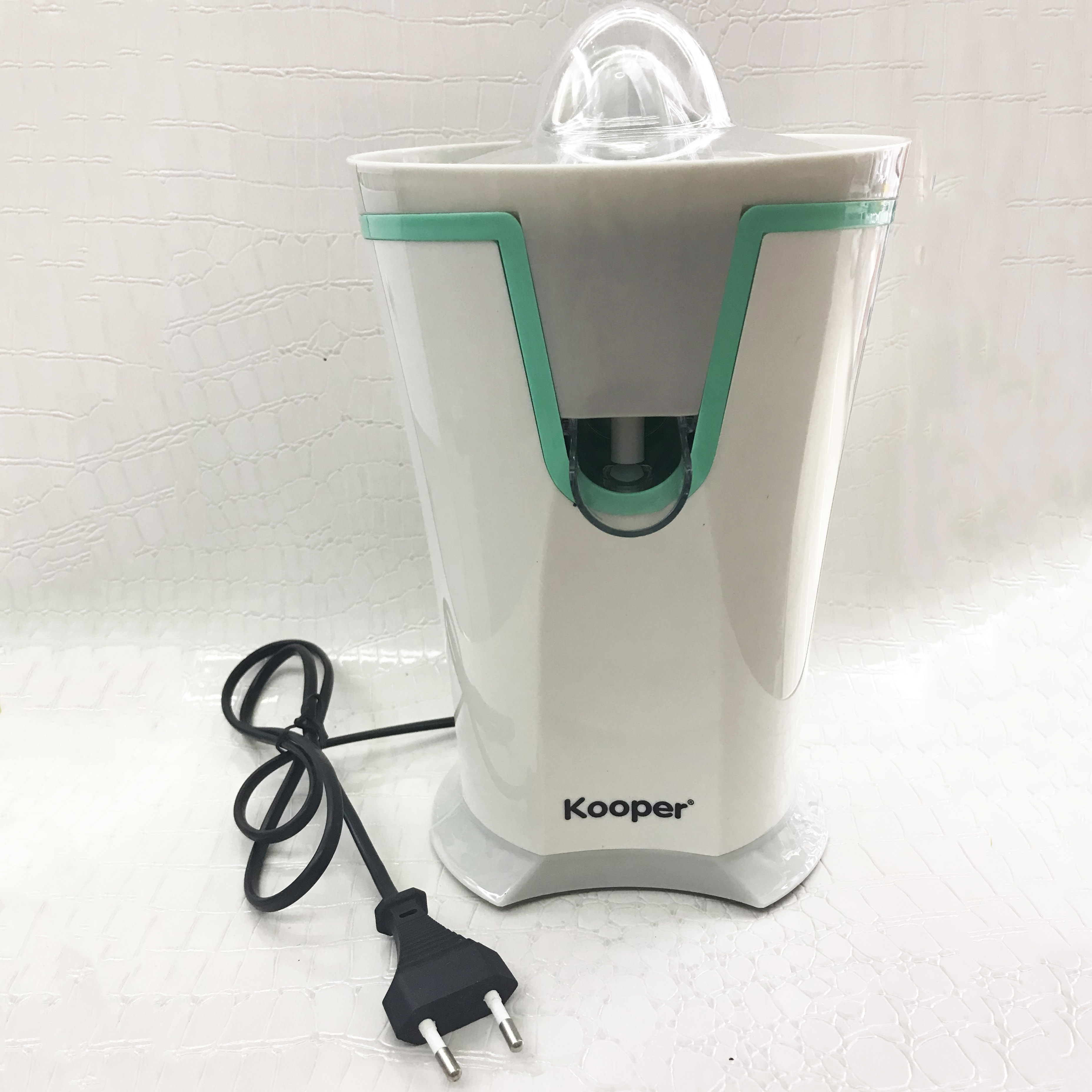 New fruit juicer Home electric orange juicer Fashion portable home juicer