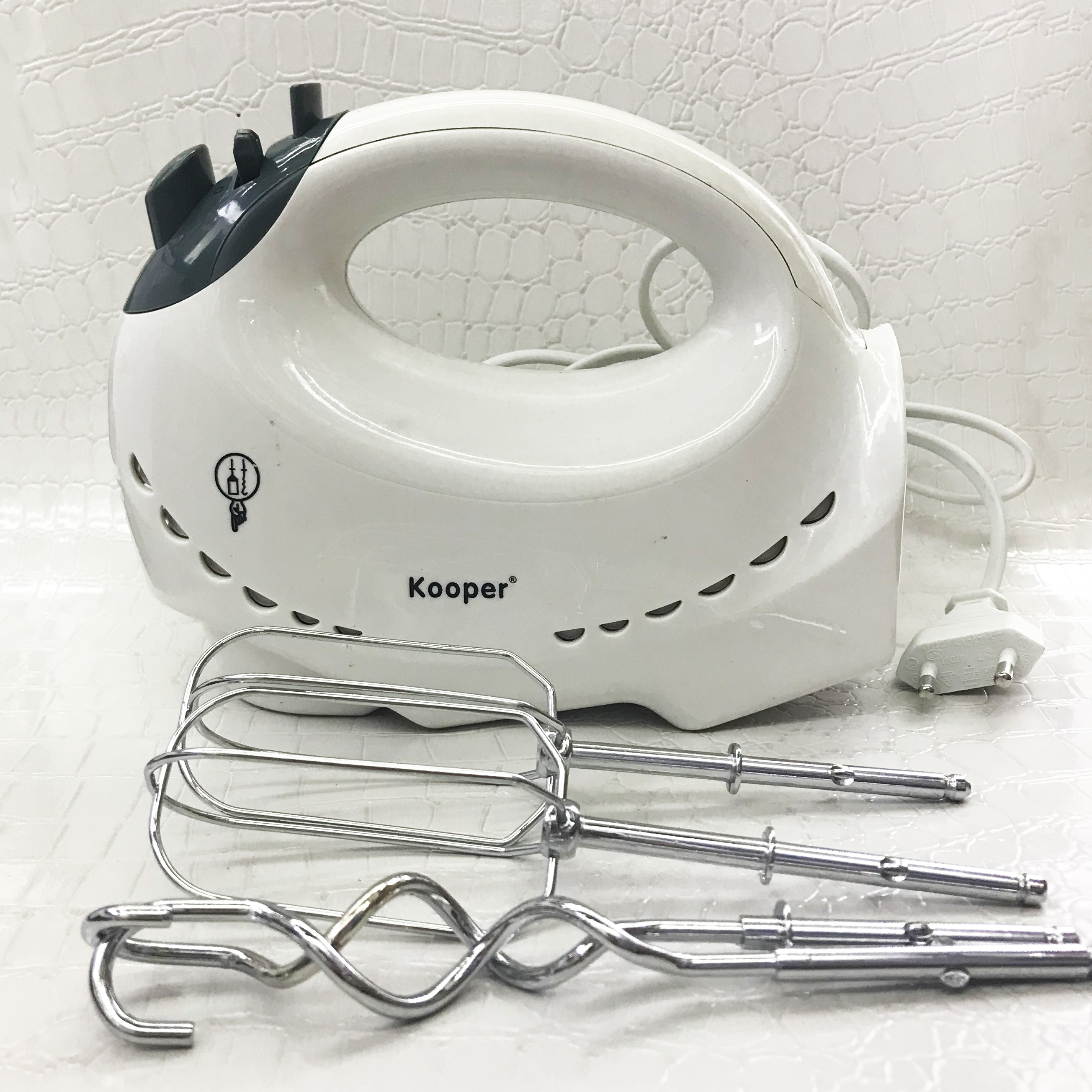 New O-shaped egg beater, handheld electric egg beater, stainless steel handheld baking electric egg beater Specification image