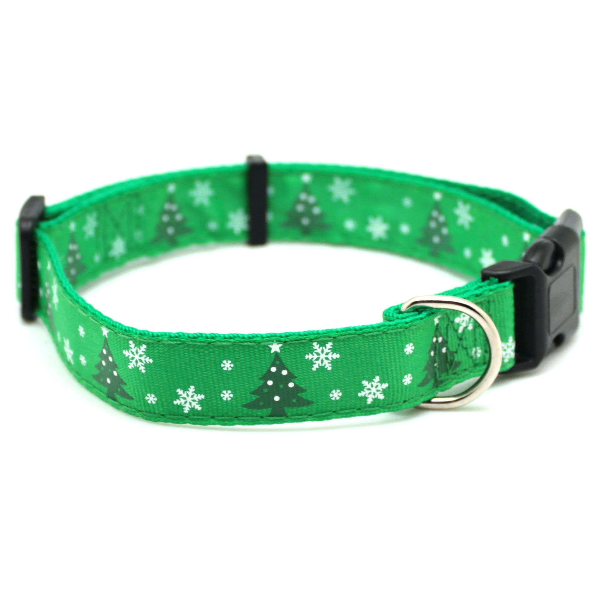 Christmas pet collars, Christmas leashes, dog collars and dog lashes factory direct sales Application Scenario