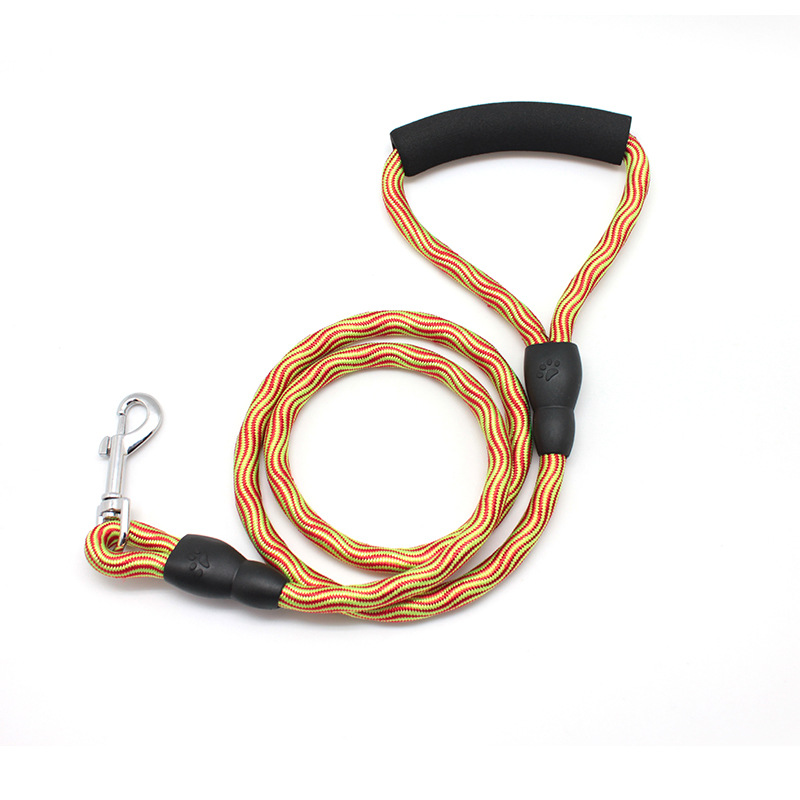 Factory direct sales of pet leashes, pet round leashes, EVA leashes, wavy round leashes details Picture