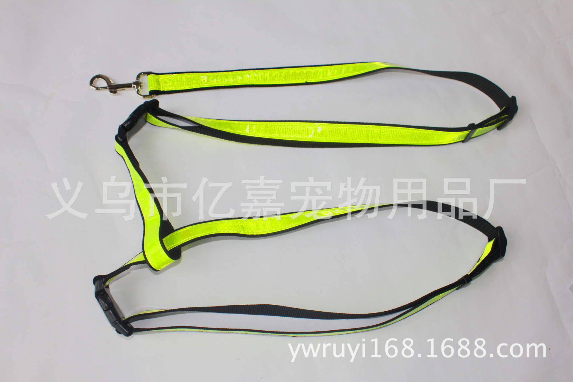 The manufacturer wholesals the same green reflective leash for running dogs and pet dog chains details Picture