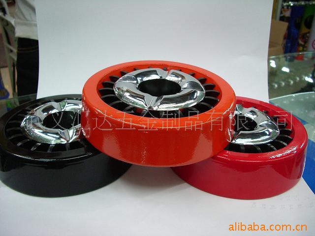 供应14cm圆形金属烟灰缸