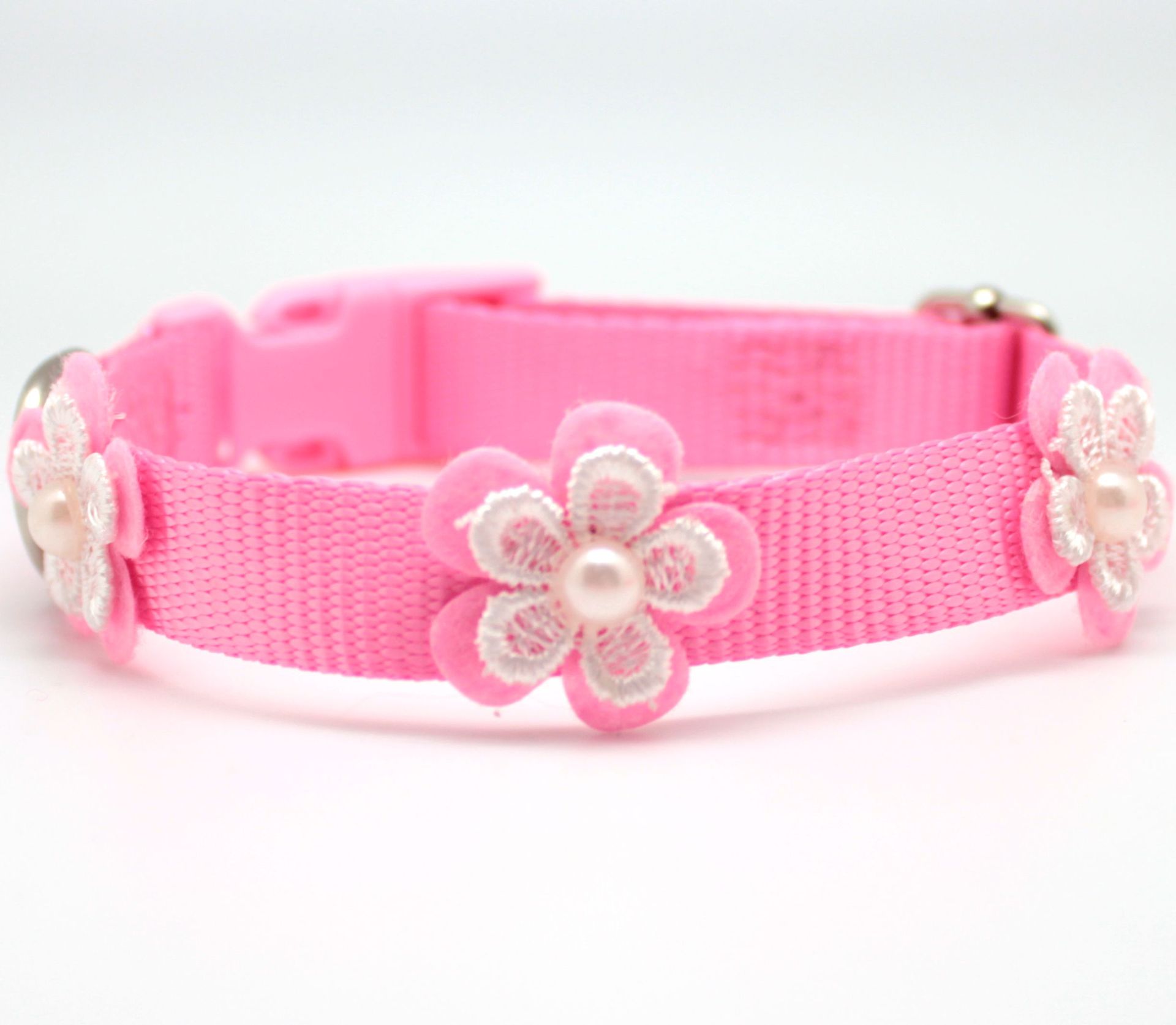Pet collars, cute puppy collars, dog collars, nylon collars, pink collars, pearl flower collars details Picture