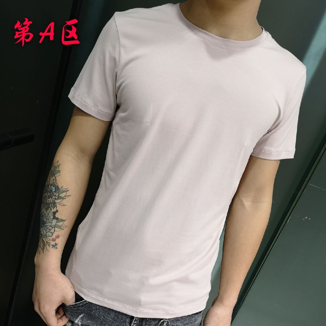 Men's all-cotton, bare-cut, body-hugging, fashionable and trendy short-sleeved and half-sleeved T-shirt Application Scenario