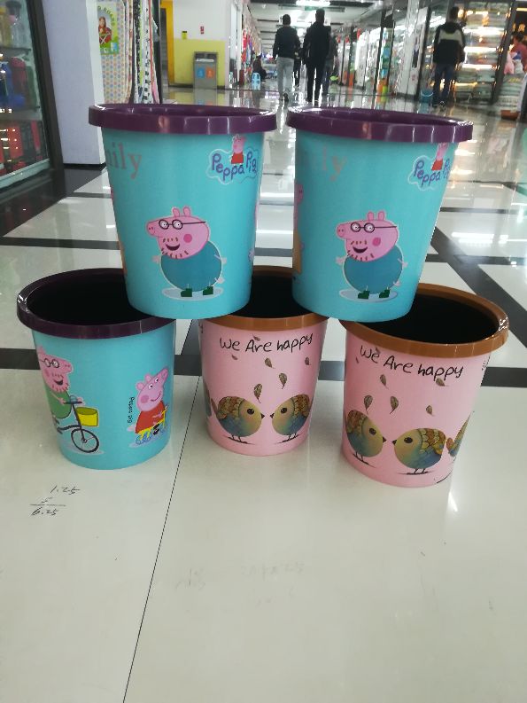 带圈垃圾桶卫生桶