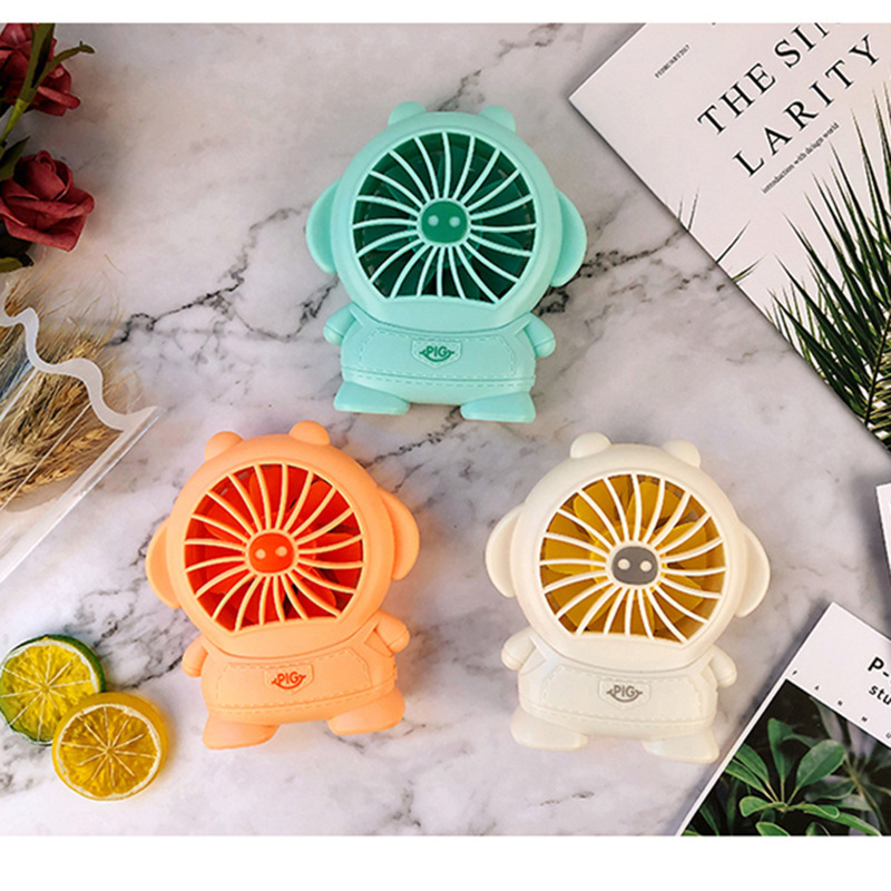 Little piggy charging USB small fan big wind silent charging fan mini desktop fan details Picture