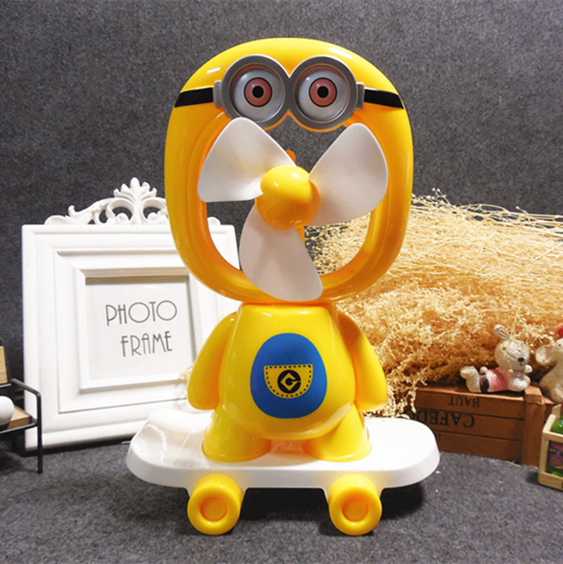 Usb cartoon skateboard charging fan super strong wind KT cat skateboard