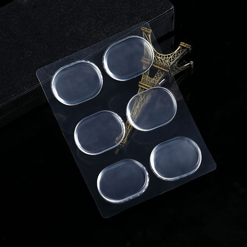 After randomly pasting, follow up with a thick silicone small round patch for high heels to prevent chafing and pain. 6-piece set for both men and women