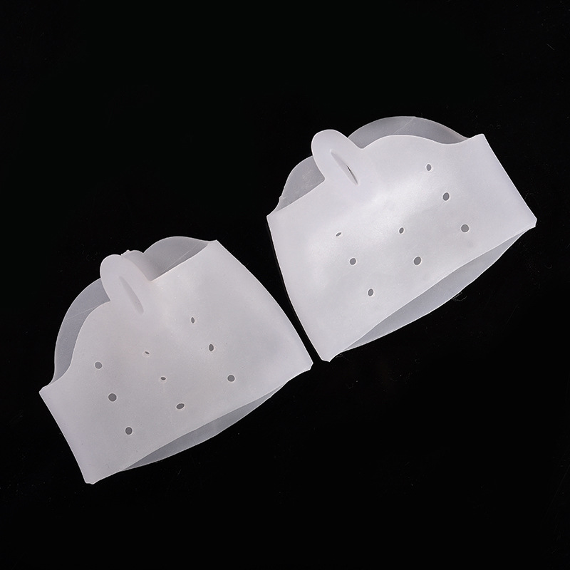 Perforated breathable silicone forefoot protection pad, hallux valgus corrector, toe separator pad, toe and thumb overlap separator details Picture