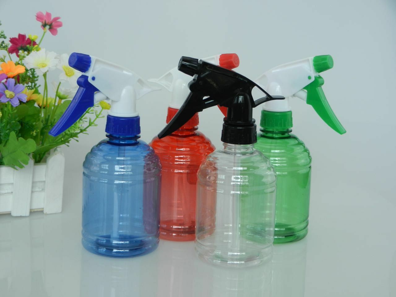 Sprinkling bottle set sprinkling bottle watering flower watering bottle plant watering bottle garden watering bottle factory direct supermarket
