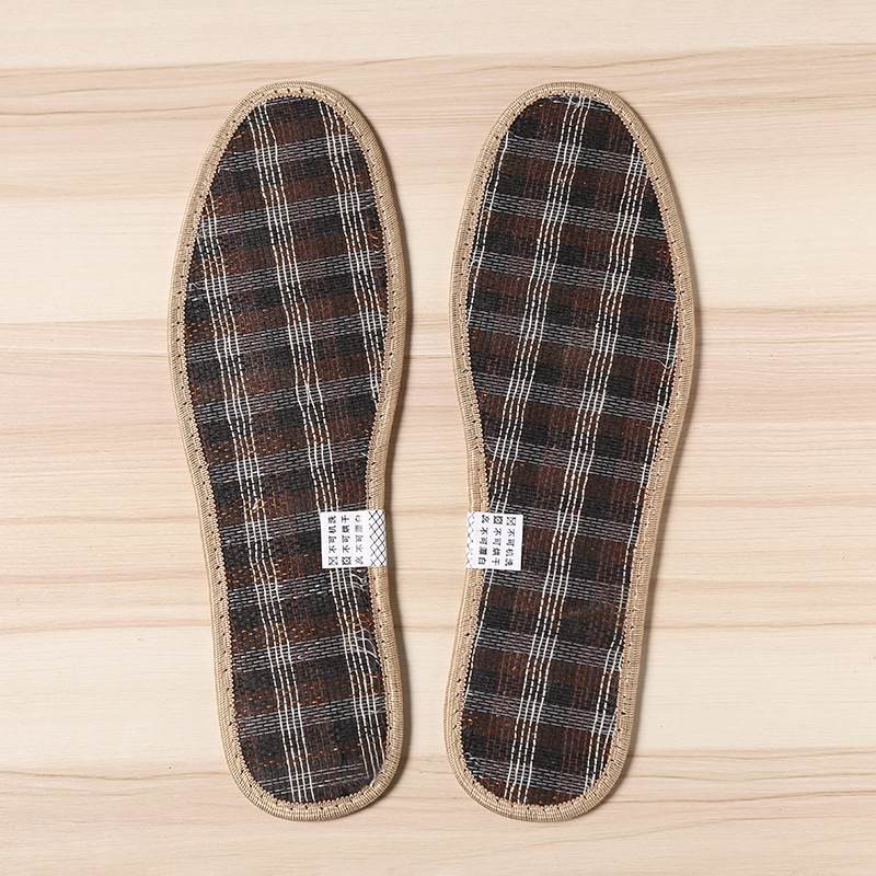 Factory direct sales of Haoxi Brush Four-Season Bamboo Charcoal anti-odor Insoles, deodorizing and fragrant, men's and women's breathable and sweat-absorbing scented shoe insoles Application Scenario