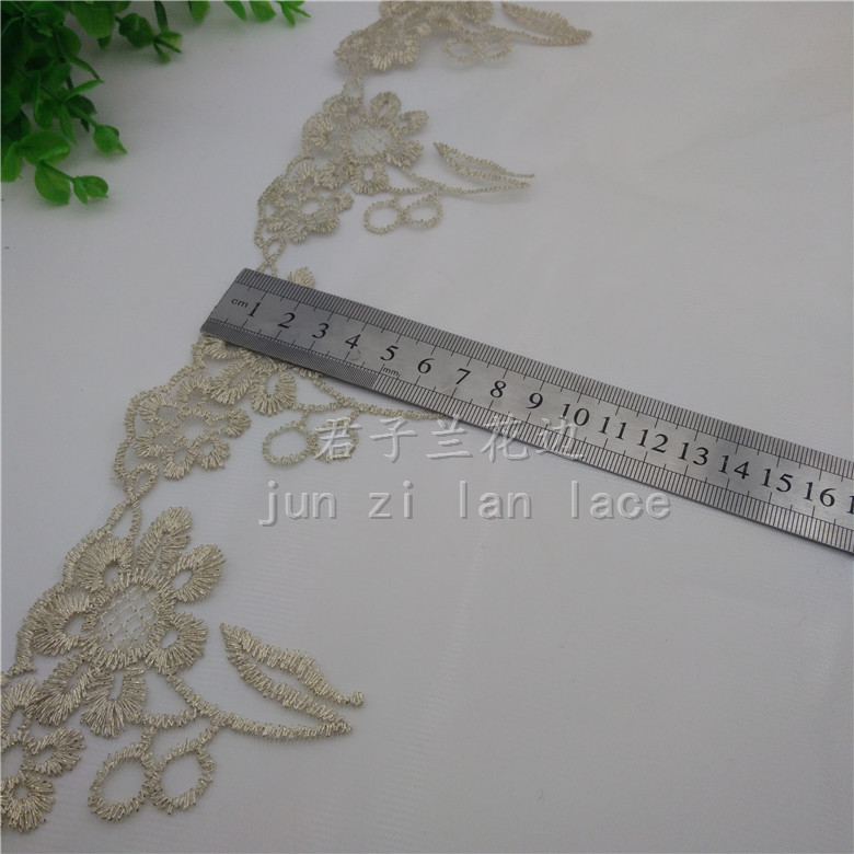 Gold thread mesh fabric embroidered lace details Picture