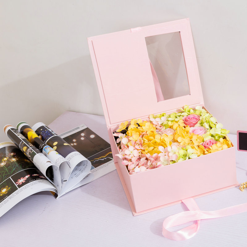 Gift box LED simulation flower lamp decoration for the living room, simulation flower battery-powered night light display piece Application Scenario