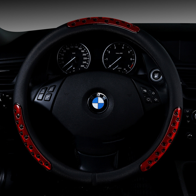 D60 New large-foot reflective leather car steering wheel cover, all-season car interior accessories, handlebar cover, steering cover Application Scenario