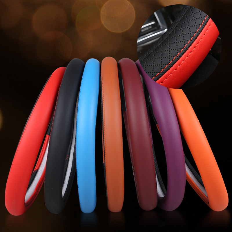 All-leather breathable all-season universal anti-slip and sweat-absorbing D-type car handlebar cover, small SUV leather cover Application Scenario
