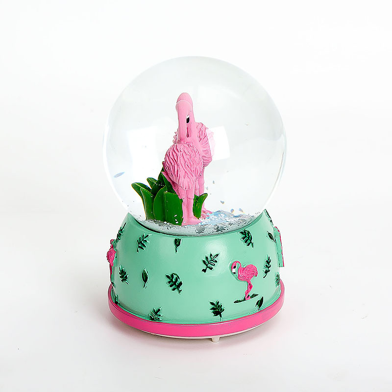 80mm Flamingo resin gift crystal ball with light music box pink holiday gifts snowflake ball Application Scenario