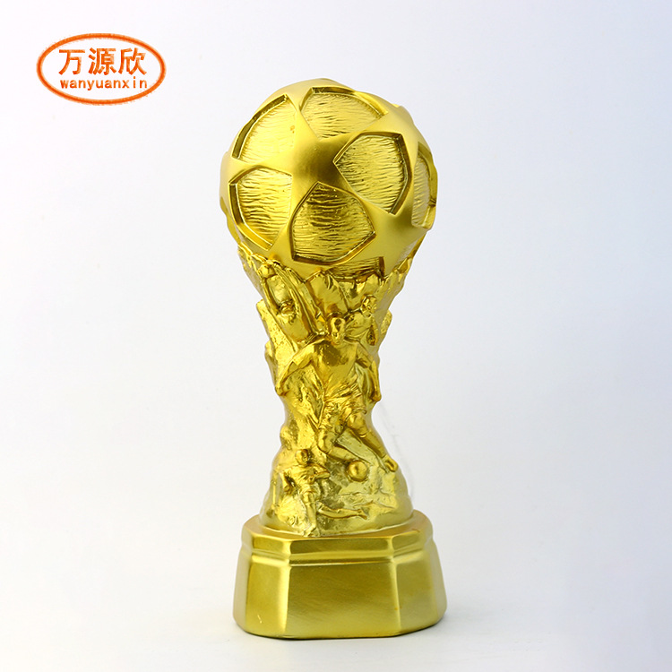 New football trophy souvenirs, resin handicrafts, sports award trophies and prizes full figure